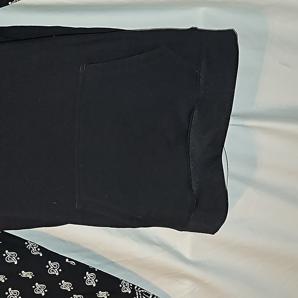 Dogg Supply Hooded Pullover - Picture 5 of 12